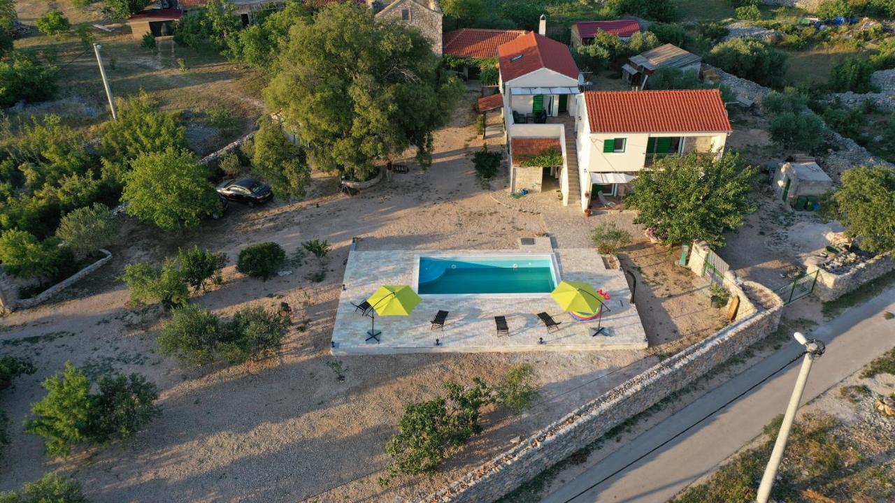 Marcelovi dvori - B&B Pirovac