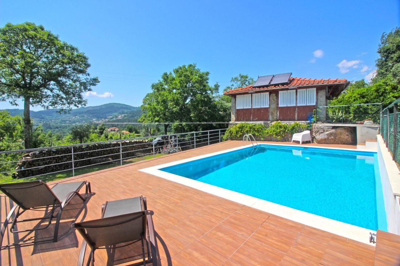 Casa Roupar by Gerês Casas - B&B Terras de Bouro