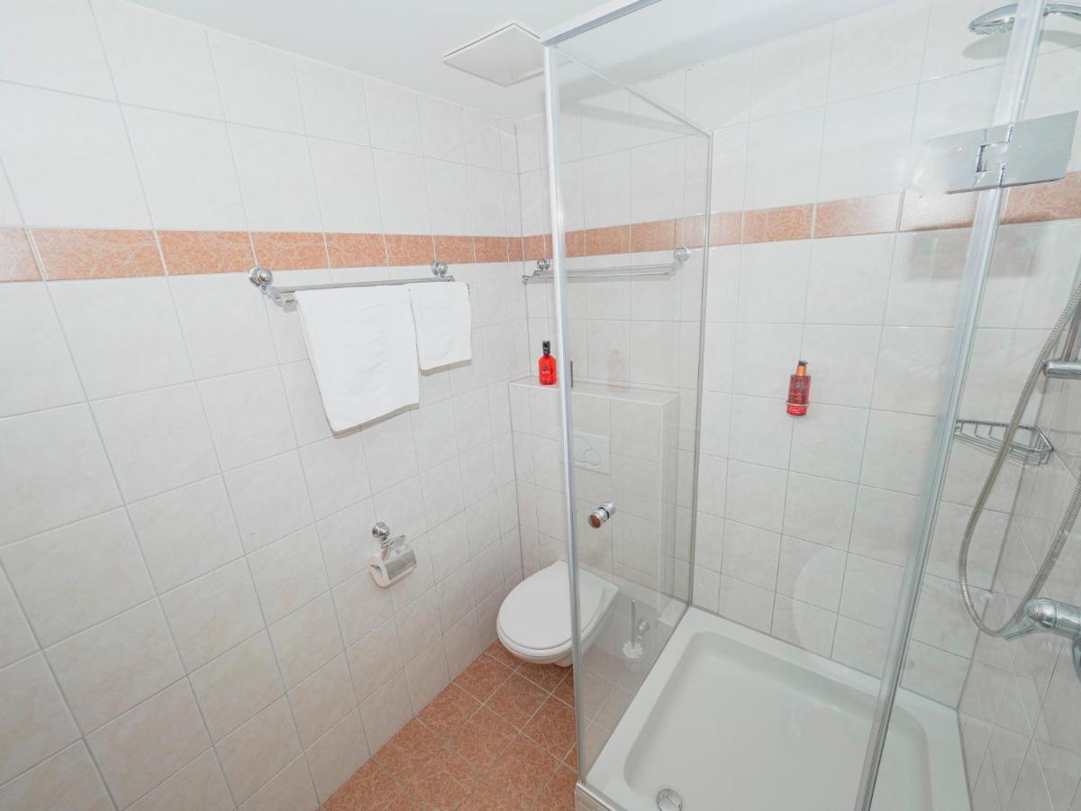 Apartamento de 2 dormitorios con balcón