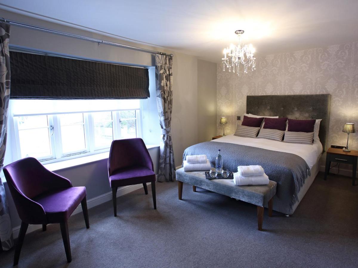 Twin Room with Shower