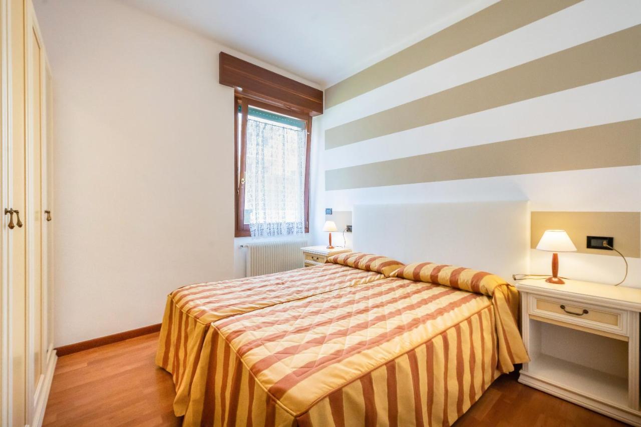 Two-Bedroom Apartment (4 Adults) with pool view