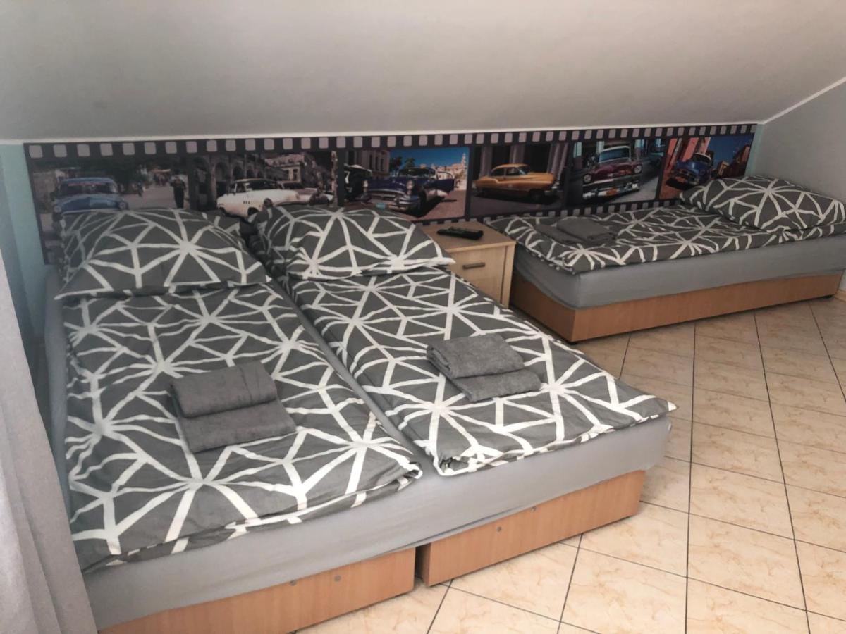 Chambre Quadruple avec Salle de Bains Privative
