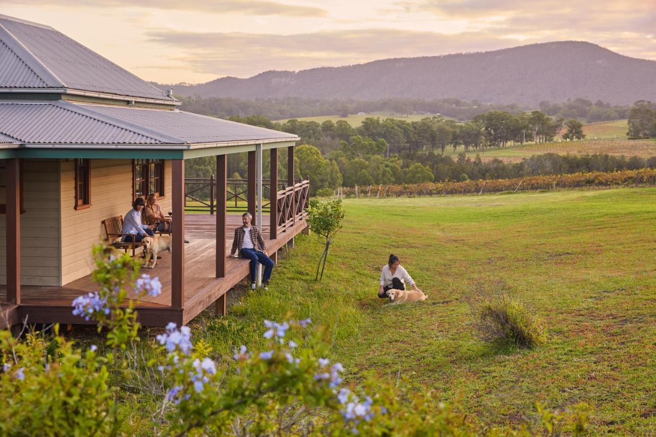 B&B Pokolbin - Hanging Tree Wines - Bed and Breakfast Pokolbin