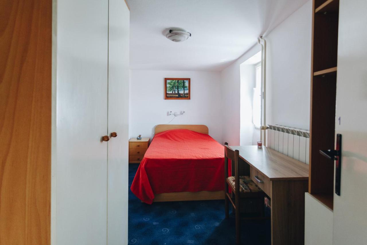 Camera Singola con Bagno in Comune
