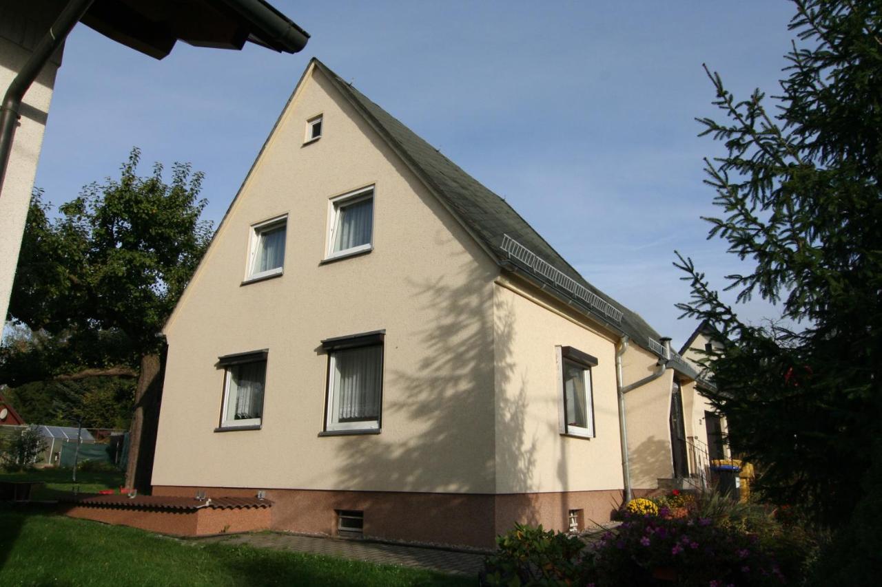 B&B Lichtenau bei Chemnitz - Ferienhaus Auerswalde - Bed and Breakfast Lichtenau bei Chemnitz