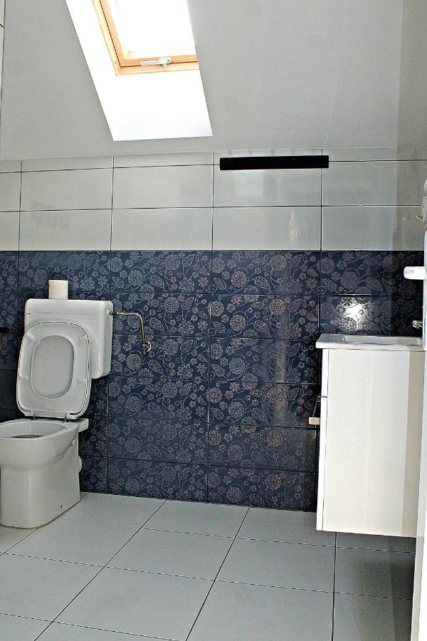 Comfort Triple Room with Shower