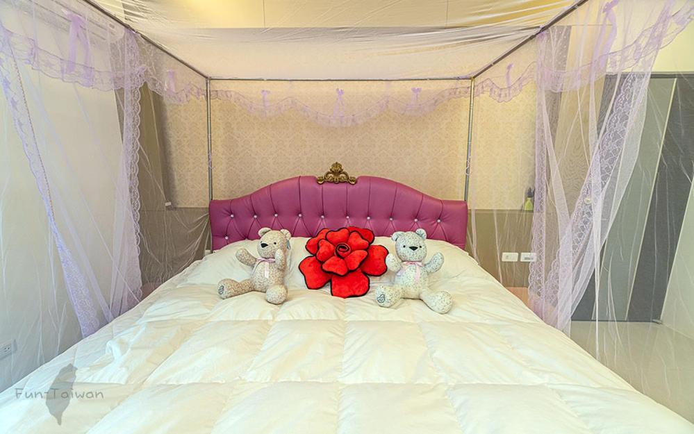 Camera Tripla Deluxe 