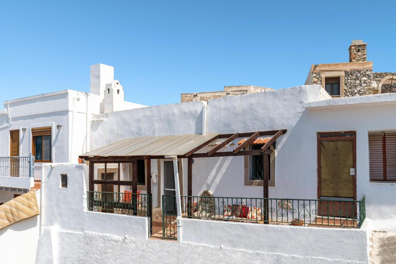 1900's traditional house in Asklipio - B&B Asklipieío