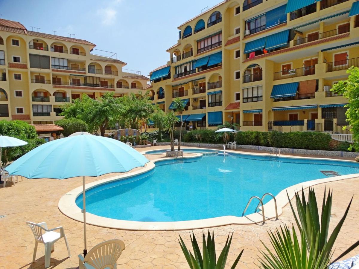 Bajo las nubes, Viñamar III, La Mata, Torrevieja - B&B Torrelamata