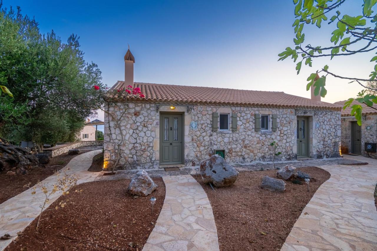 Stone Cottages - B&B Chalikerí