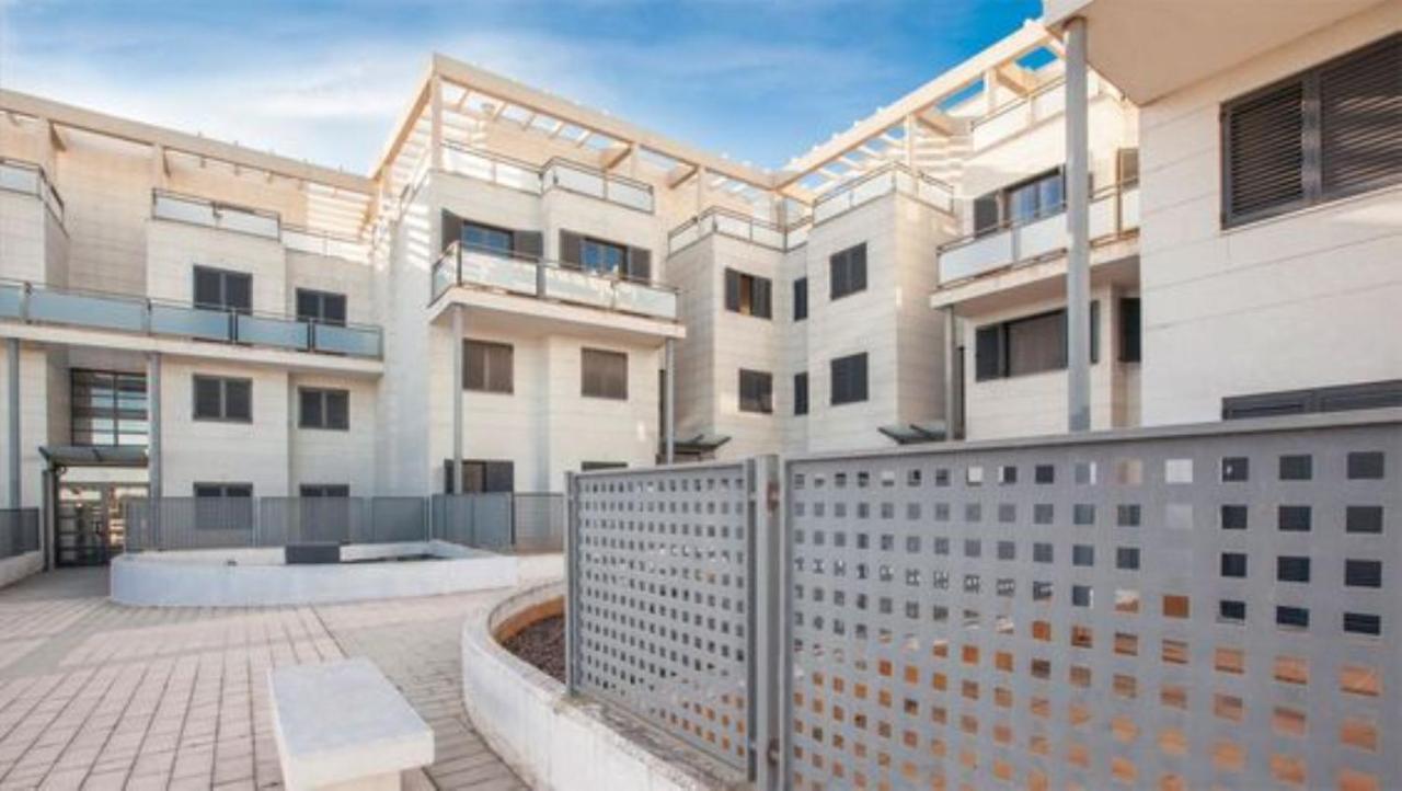 Apartamento Dúplex Golf Rioja Alta - Bed and Breakfast Cirueña