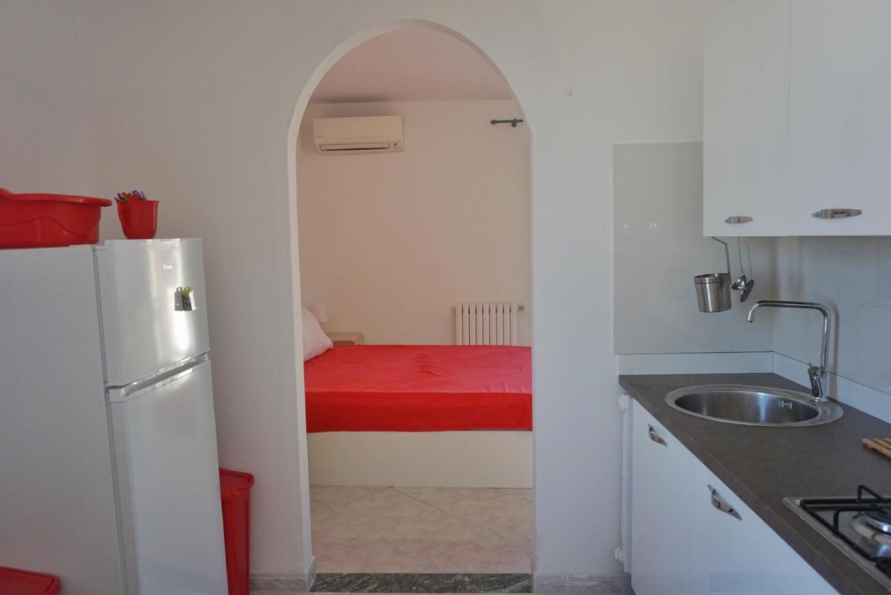 Studio with Lateral Sea View
