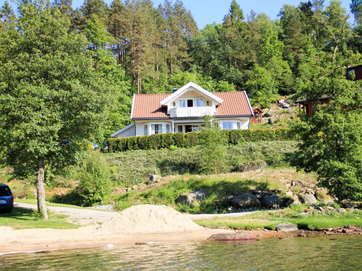 B&B Lyngdal - Holiday Home Naudøyna - SOW046 by Interhome - Bed and Breakfast Lyngdal