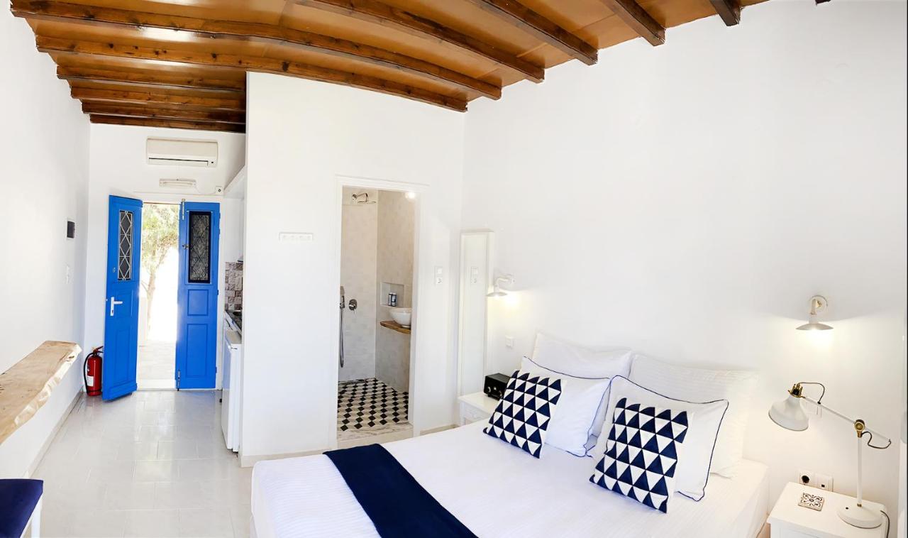 Studio with Balcony