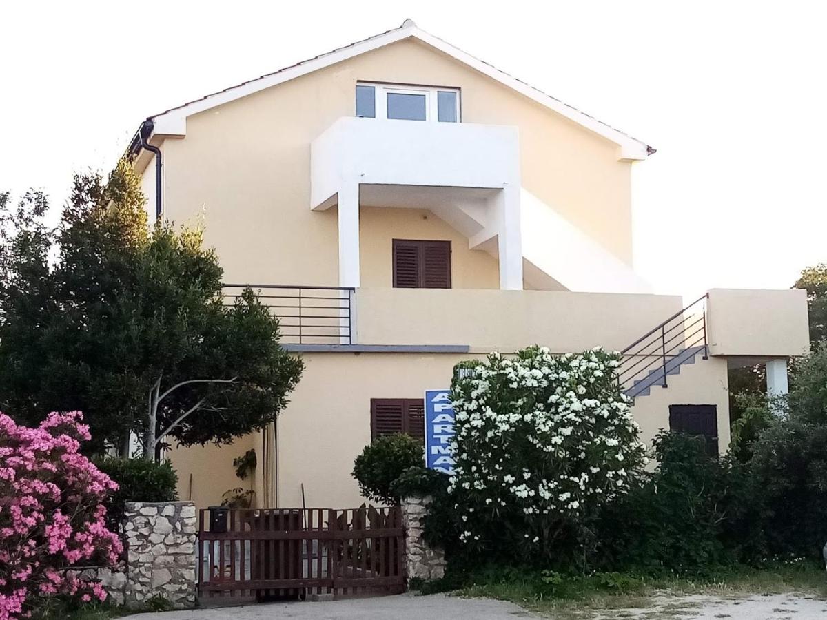 B&B Nona - Apartments Božito - Bed and Breakfast Nona