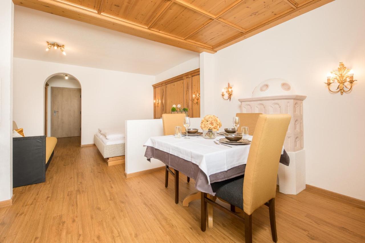 Superior Studio mit Balkon