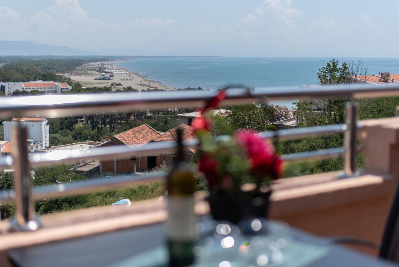 Apartments Villa Egzon - B&B