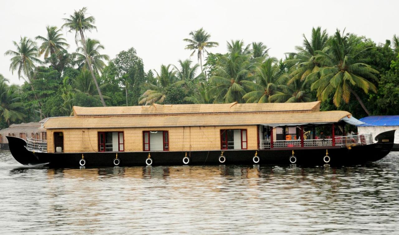 Vaishnav Tours - B&B Alleppey