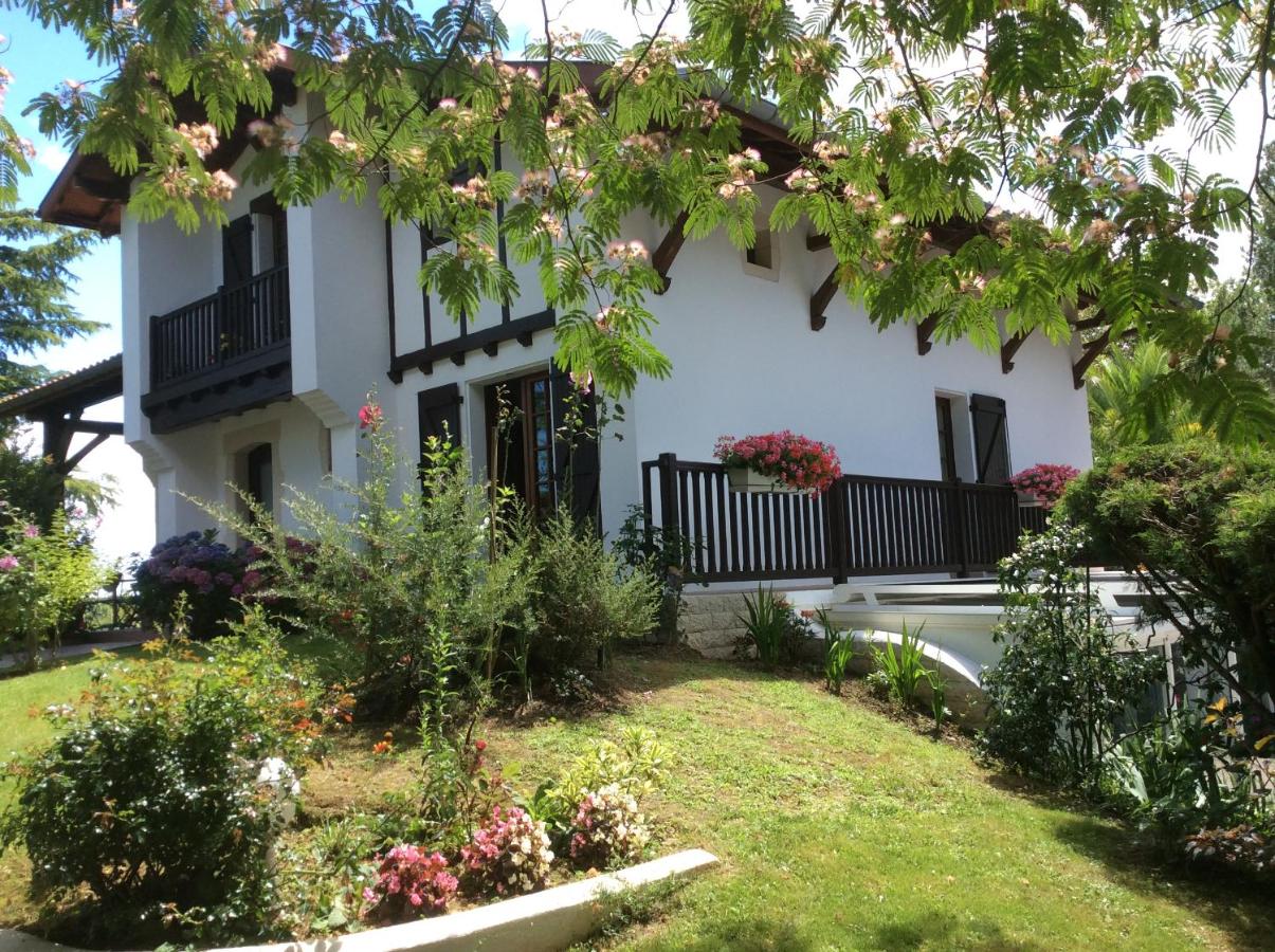 B&B Milafranga - GITE AGUR - Bed and Breakfast Milafranga