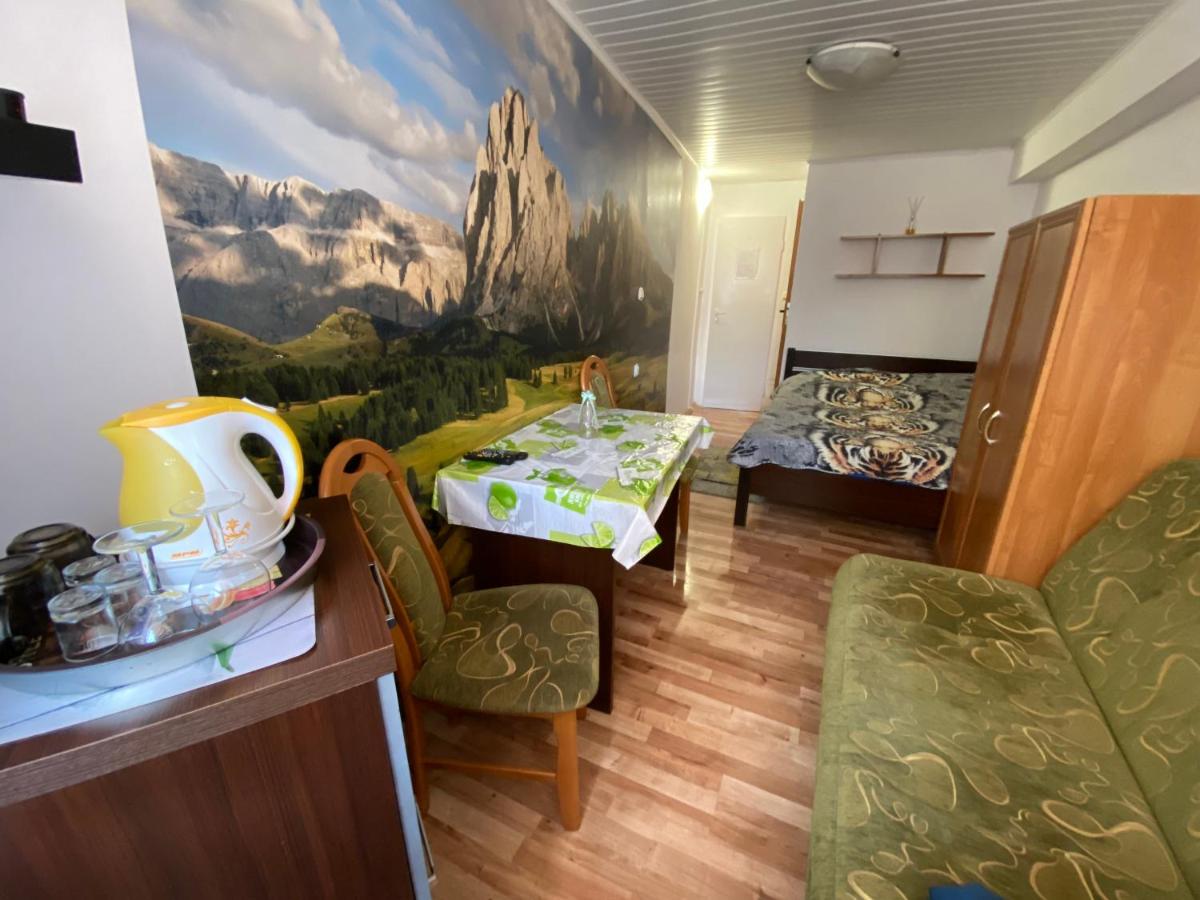 Kleines Doppelzimmer mit eigenem Bad