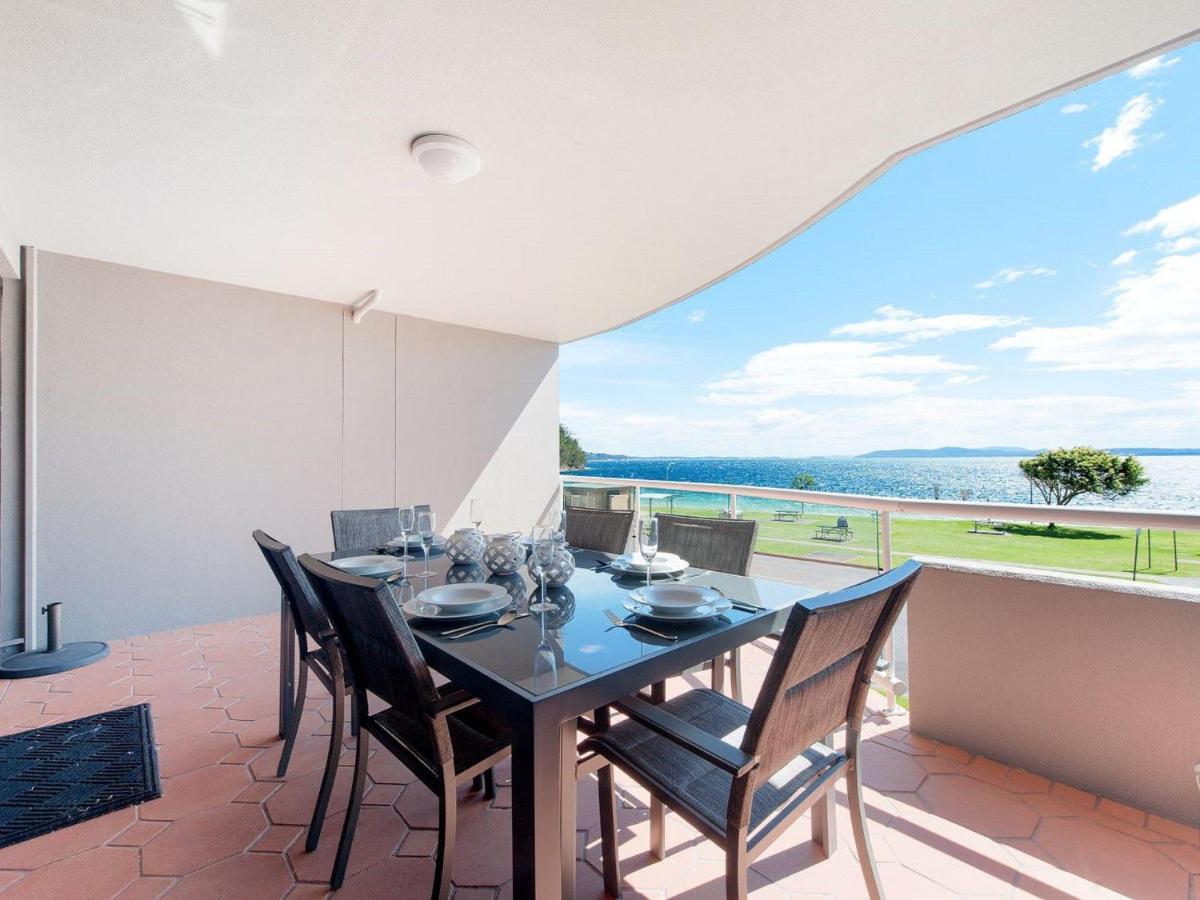 B&B Nelson Bay - Florentine 6 stunning unit with sensational views - Bed and Breakfast Nelson Bay