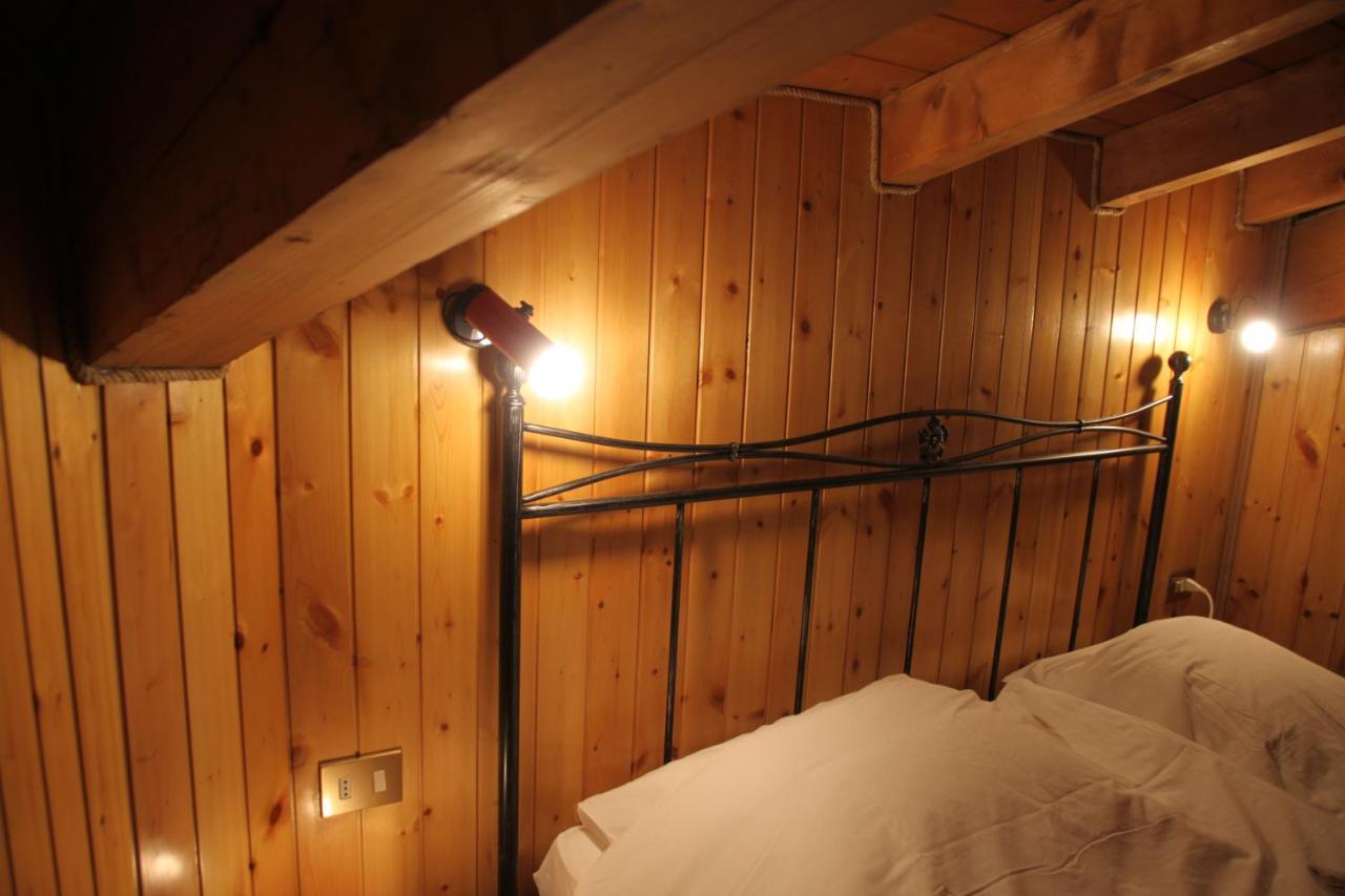 Double Room with Private External Bathroom
