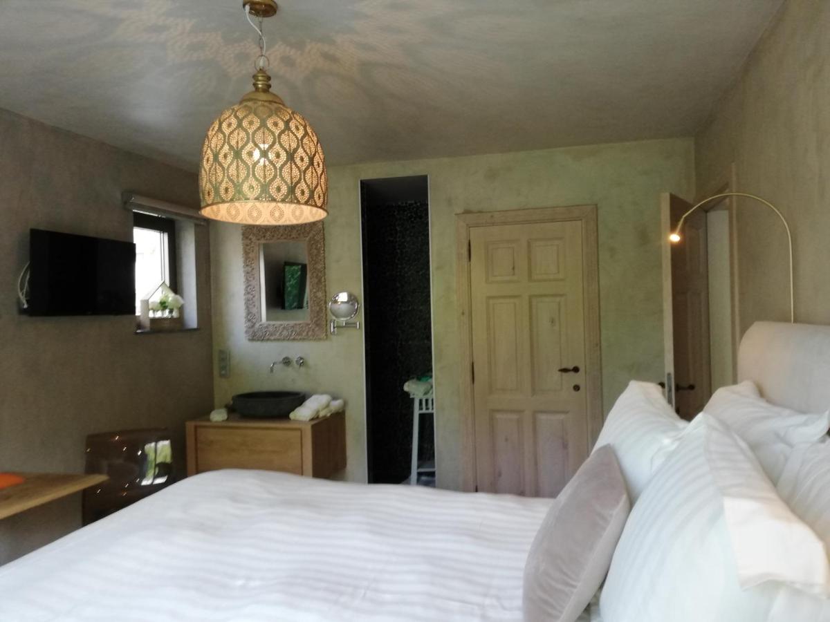 Doppelzimmer mit Gartenblick ohne Whirlpool-Badewanne