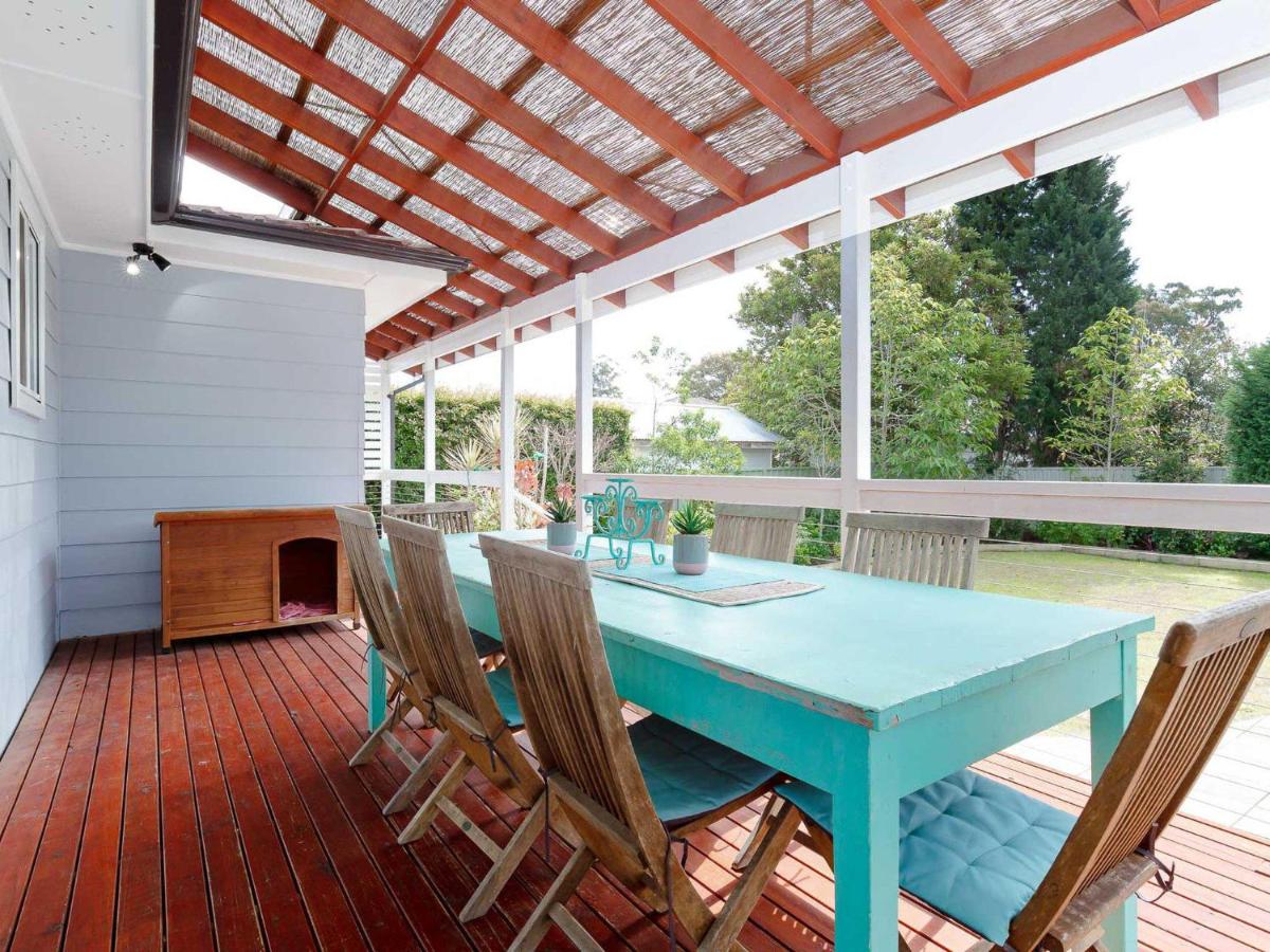 Rubys Retreat, 44 Achilles Street - pet friendly, aircon, wifi & boat parking - B&B Shoal Bay