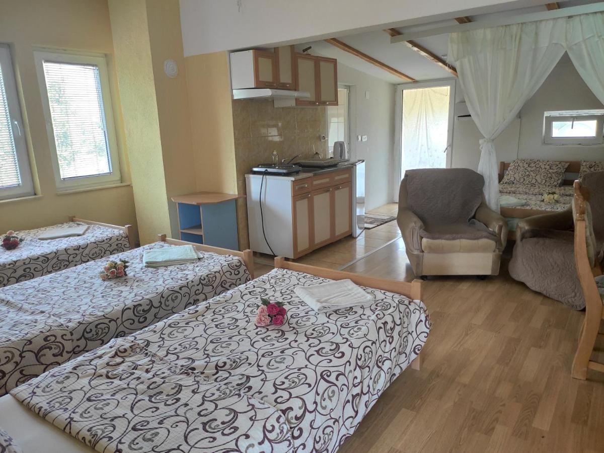 Studio mit Balkon (5 Erwachsene)