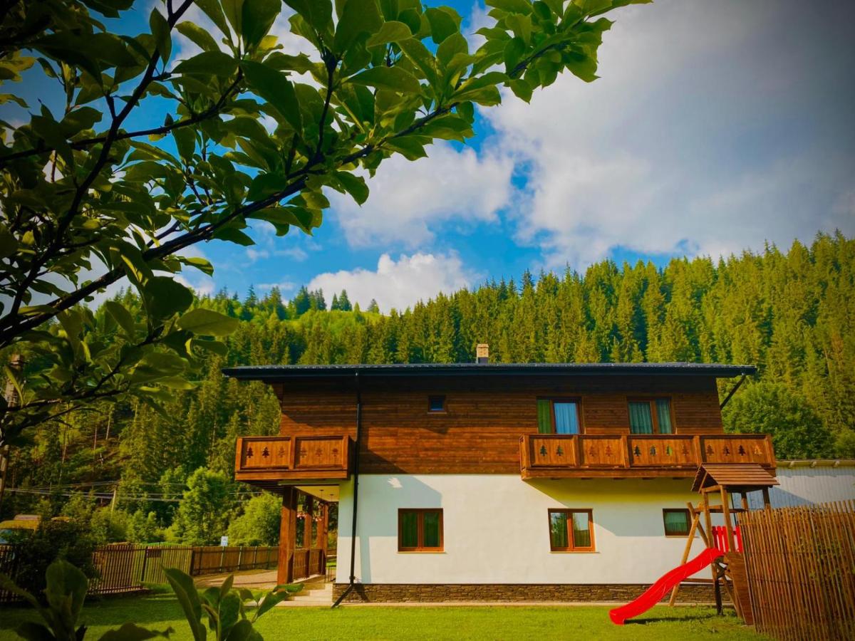 Chalet Mugure de Brad - B&B