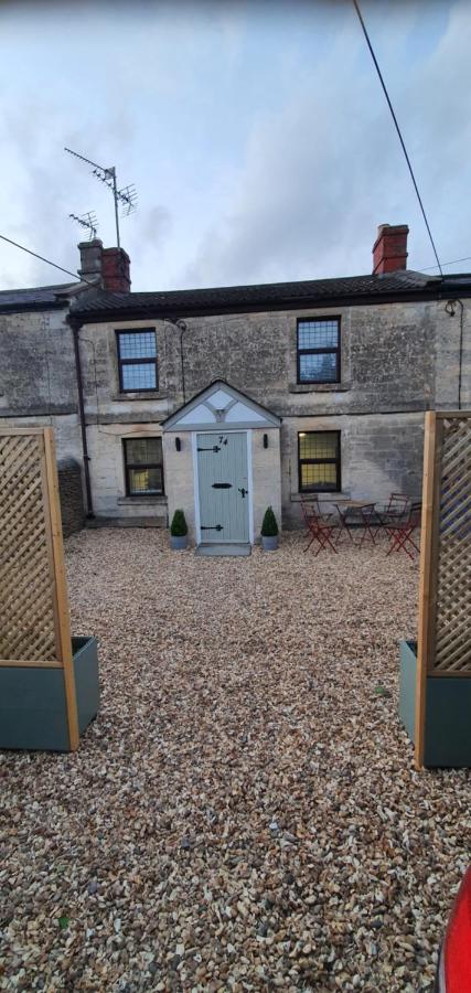 B&B Corsham - Quirky Cottage - Dogs Welcome - Free 24 hr Cancellation's - Bed and Breakfast Corsham