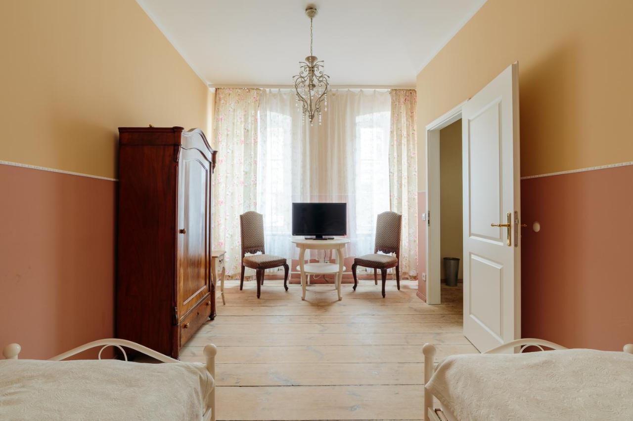 Twin Room with Private Bathroom
