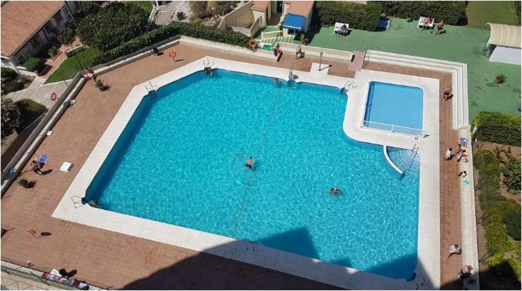 SPECTACULAR VIEWS PENTHOUSE IN 1ST LINE BEACH - B&B Torrox Costa