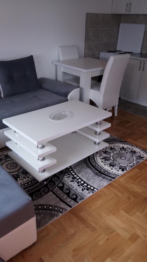 Apartman Sanja - Ferienwohnung Lukavica