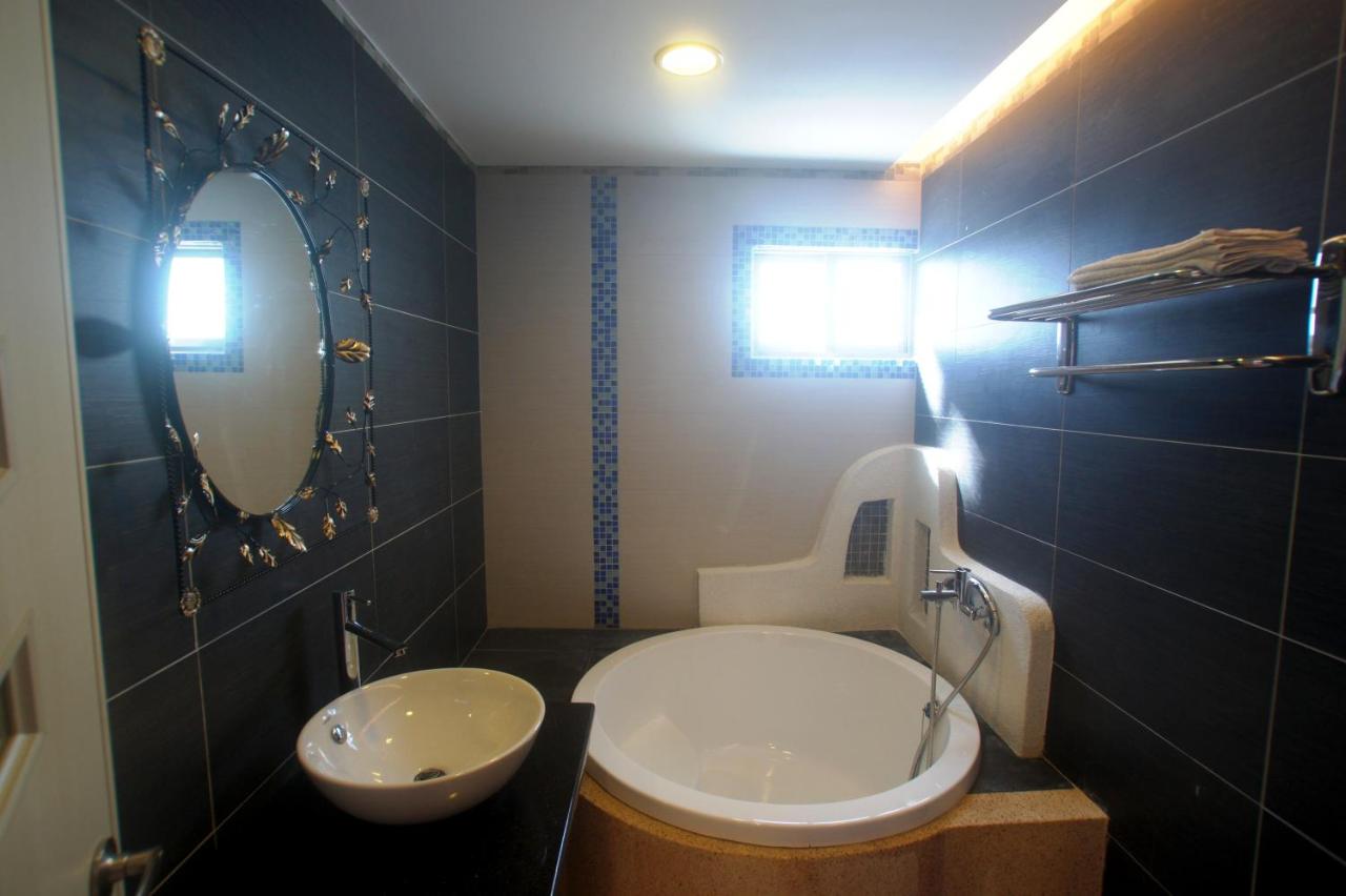 Hong Ben Hotel - B&B