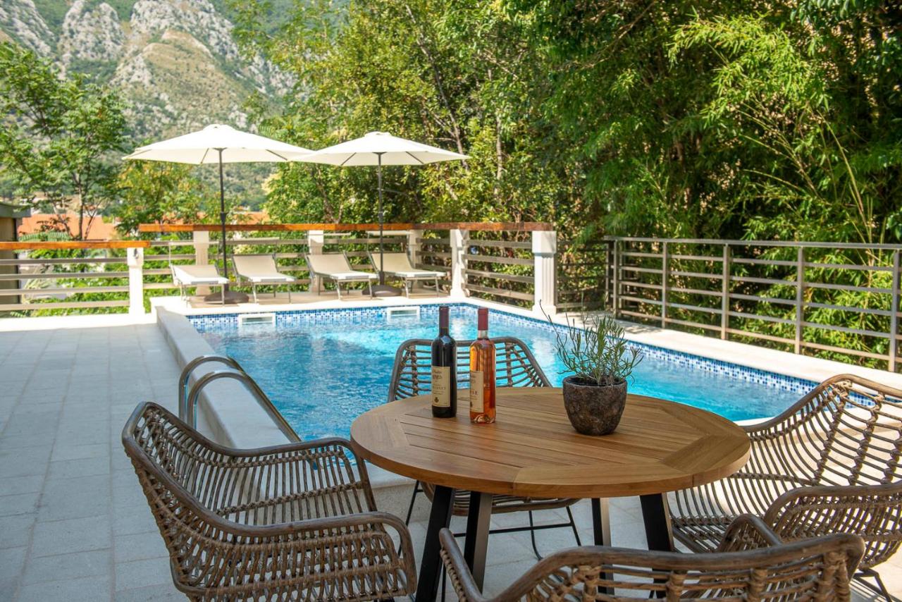 B&B Kotor - Square Point Apartments - Bed and Breakfast Kotor