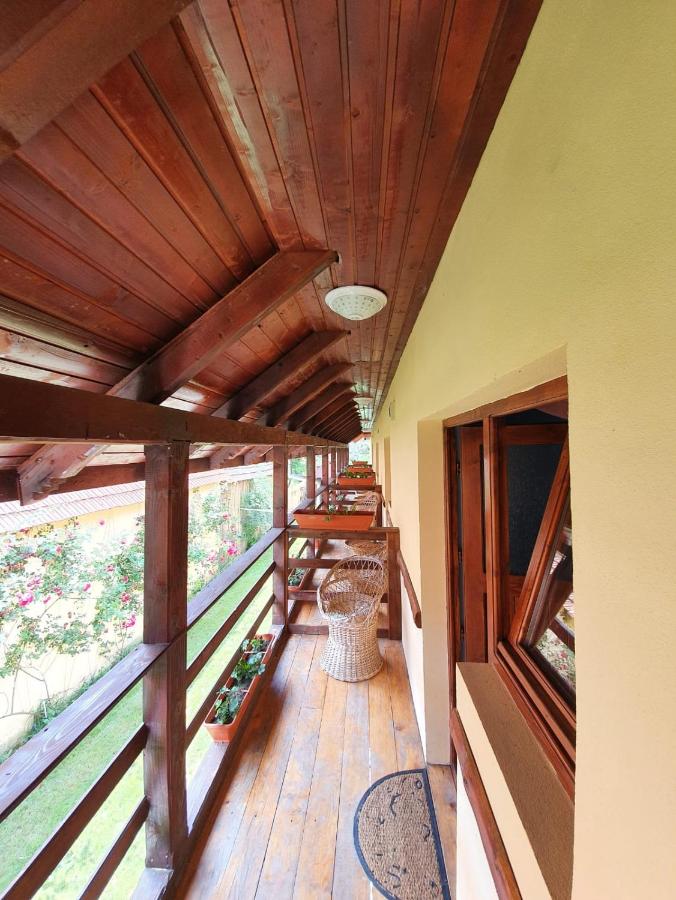 Zweibettzimmer mit Balkon