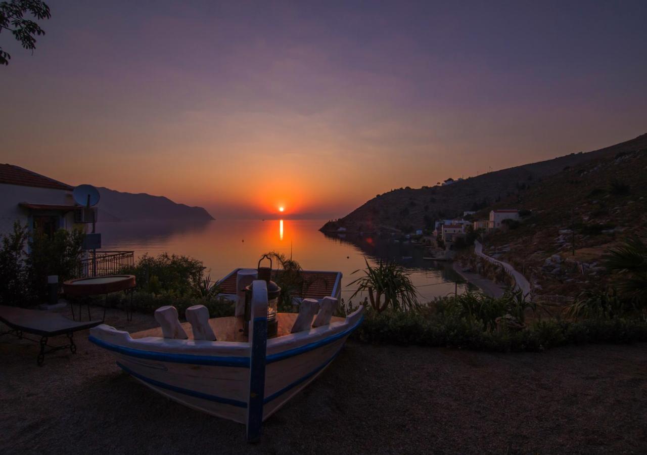 Niriides Hotel Apartments - Bed and Breakfast