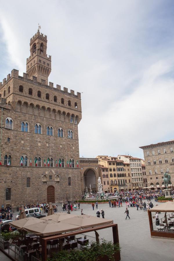 Residenza D'Epoca In Piazza della Signoria - B&B Firenze