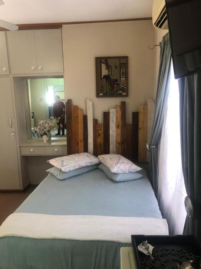 Deluxe Double Room with Extra Bed