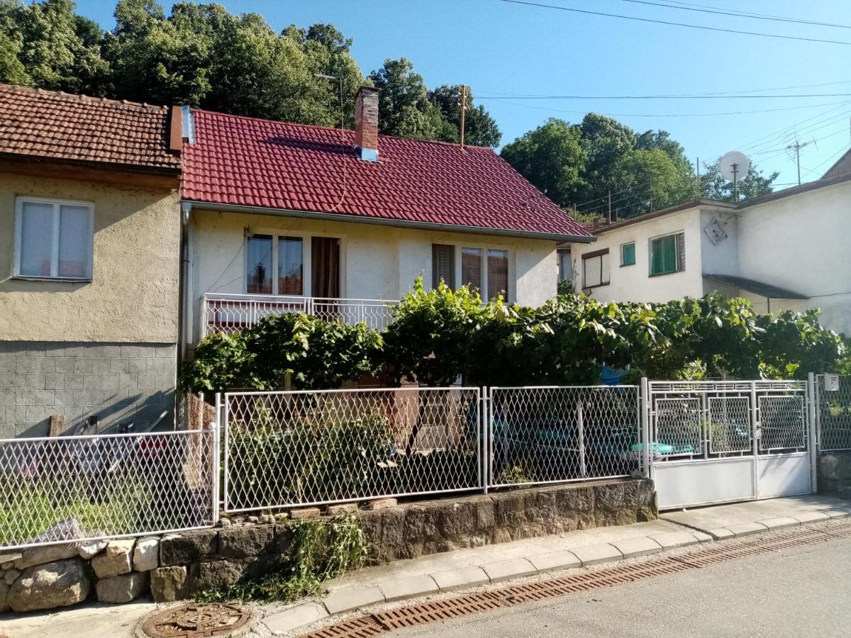 Sobe Jacević - B&B Donji Milanovac