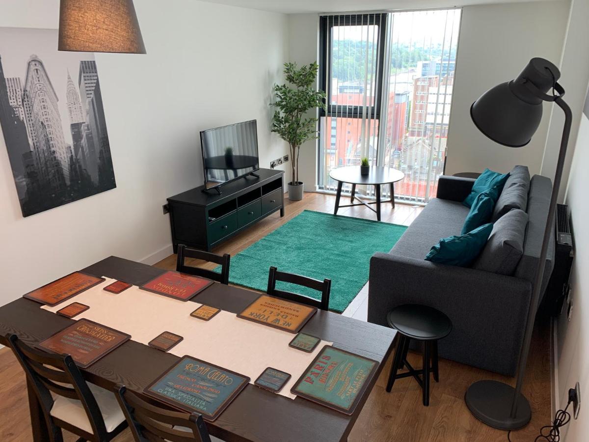 B&B Sheffield - Sleeps up to 6, single beds available with perfect city centre location for work or leisure, Amazing city views! - Bed and Breakfast Sheffield