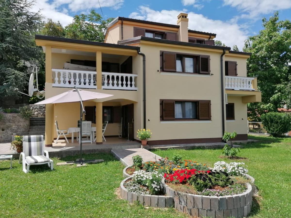 Apartman Lori - B&B