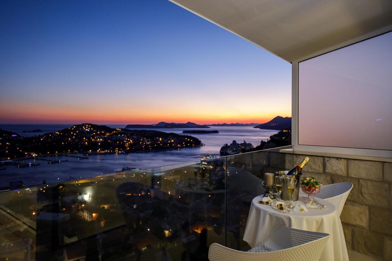 Monolocale su 2 Livelli con Balcone