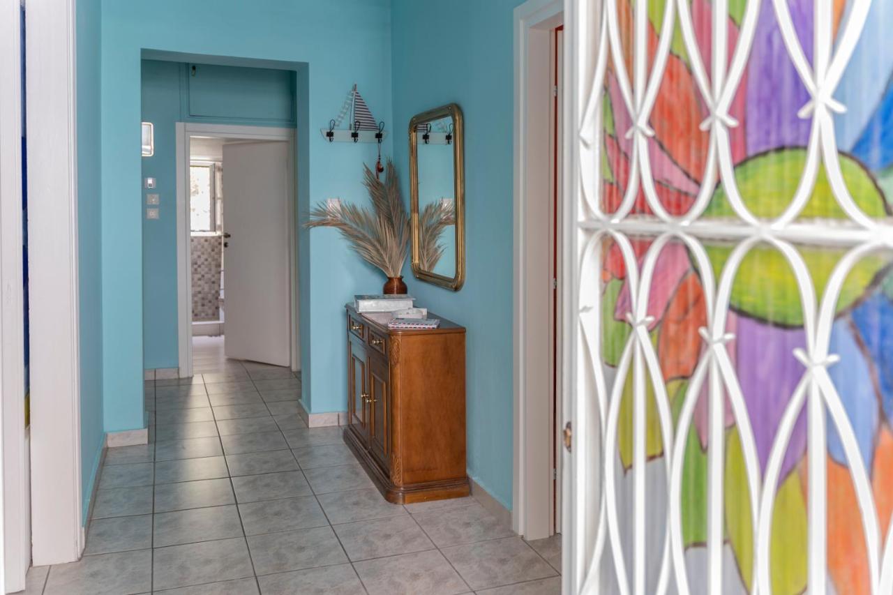 Casa Bonita, House with Private Entrance and Garden, between center and sea - Chambres d'hôtes Athènes