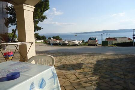 A2+1 Groundfloor Brela - B&B