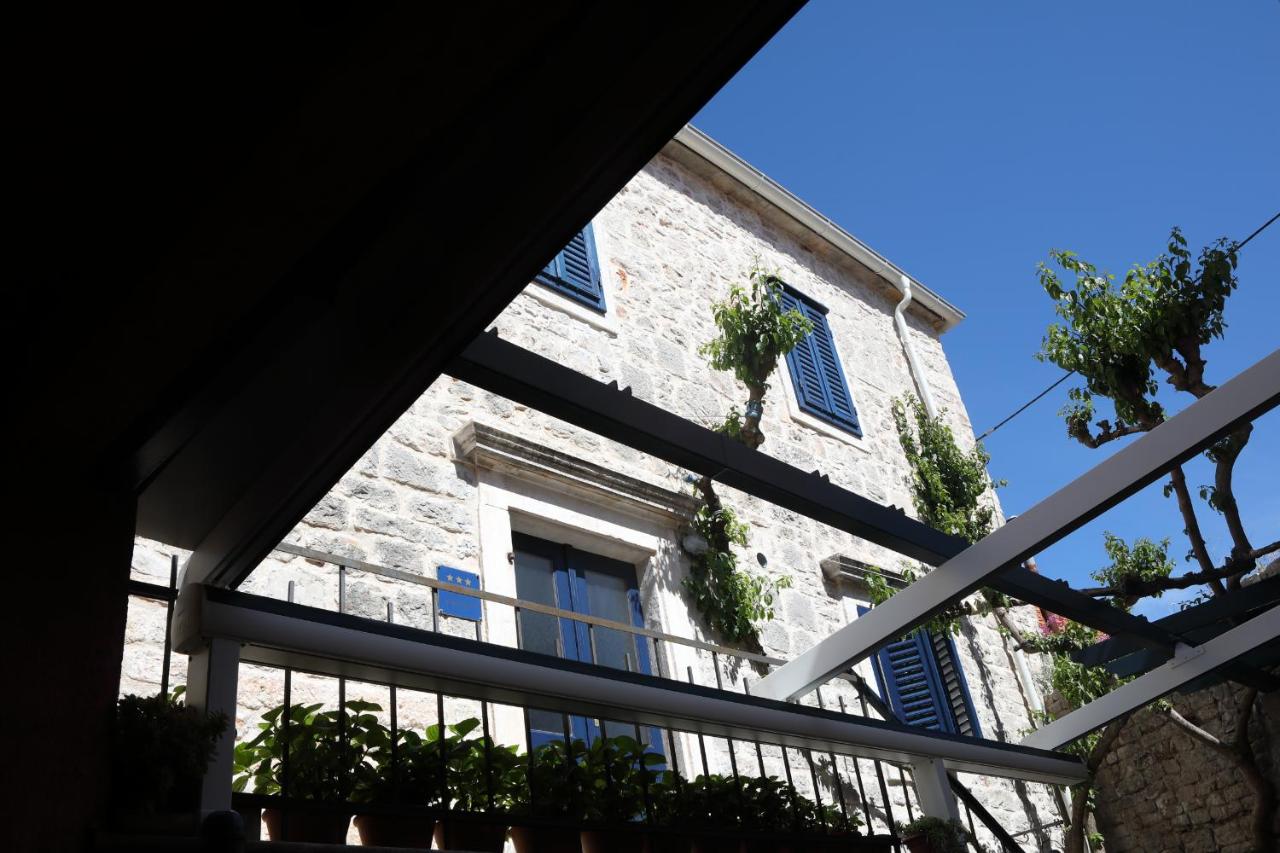 Stone house Apartment Pelago - Chambres d’hôtes