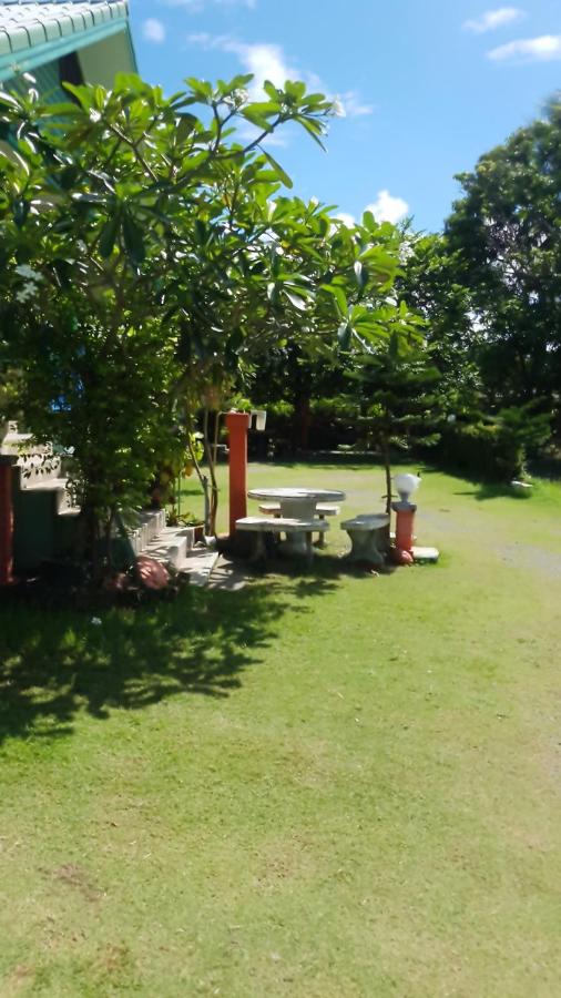 Kamer met Kingsize Bed en Uitzicht op de Tuin