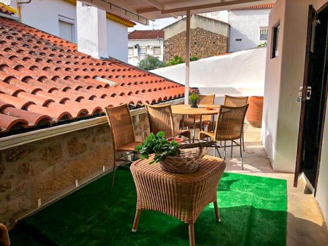 B&B Lousa - 3 Marias - Nº22 - T4 - Bed and Breakfast Lousa