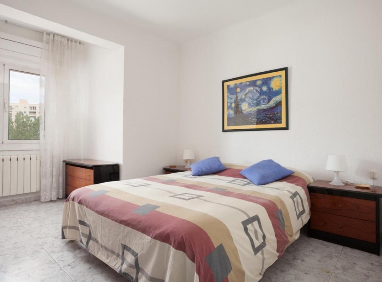 B&B Barcelona - Bright apartment close to congress center & port - Bed and Breakfast Barcelona
